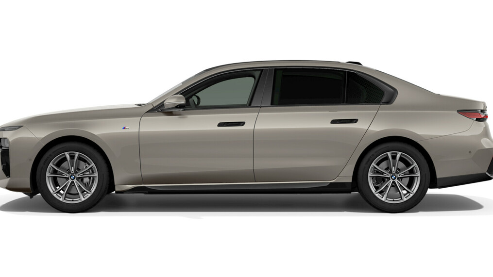 BMW Serii 7, 740
