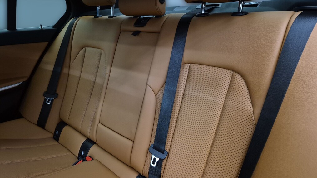 BMW Serii 3, 318