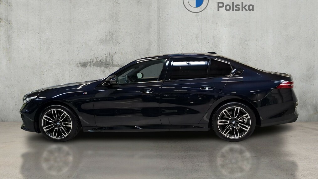 BMW Serii 5, 520
