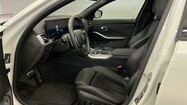 BMW Serii 3, 320
