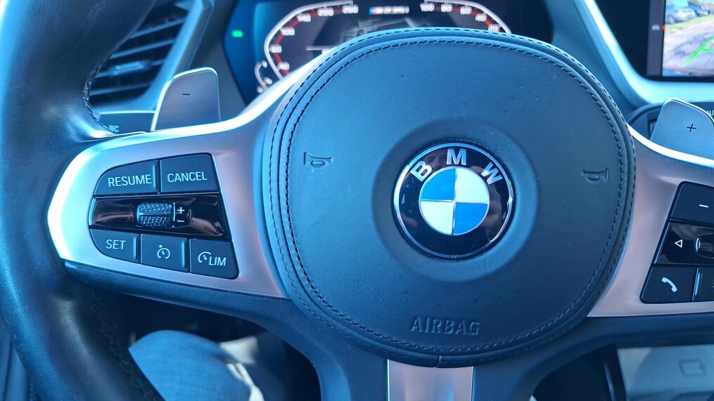 BMW Serii 2, 235