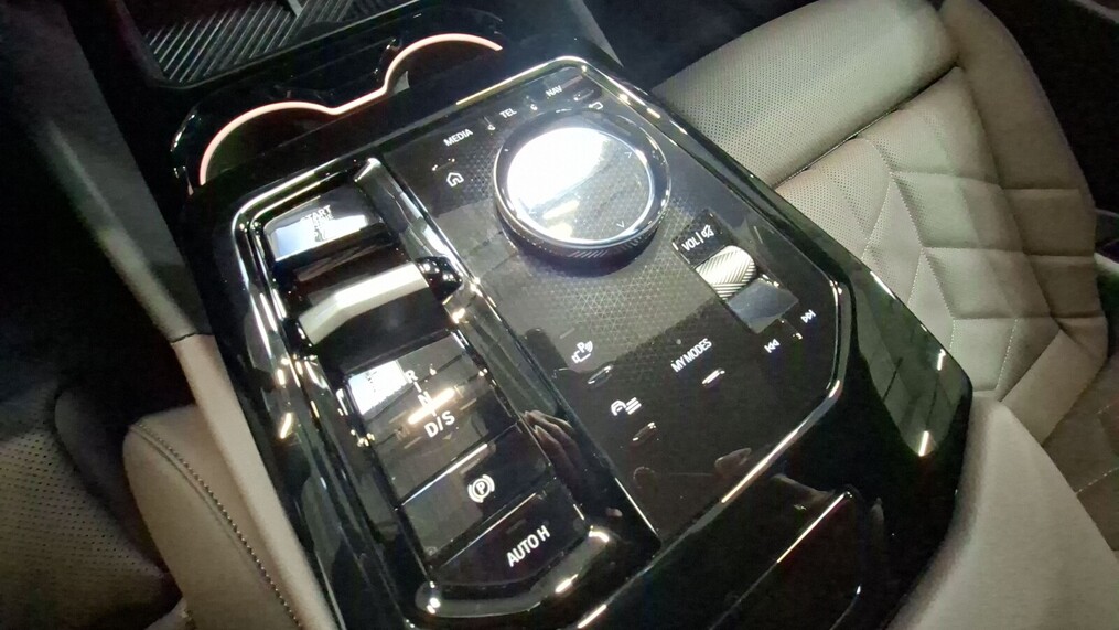 BMW Serii 5, 520