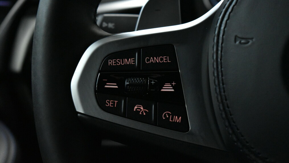 BMW Serii 5, 520