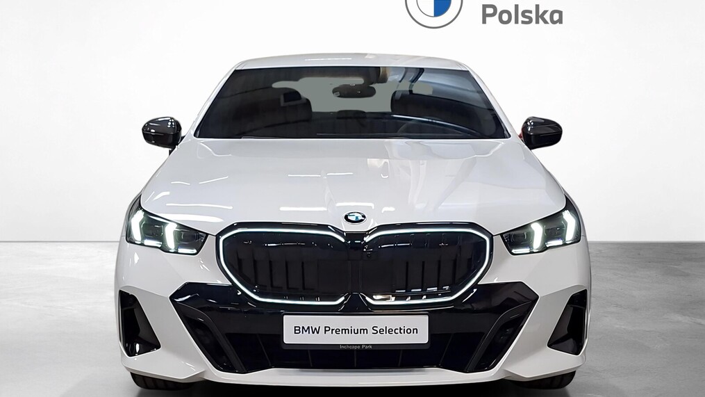 BMW Serii 5, 520