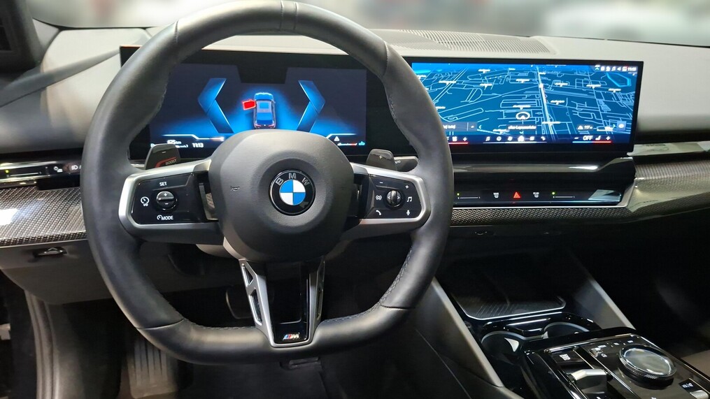 BMW Serii 5, 520
