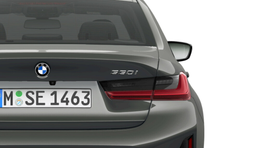 BMW Serii 3, 330