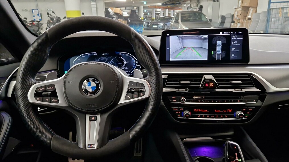 BMW Seria 5, 530