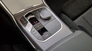 BMW Serii 3, 320
