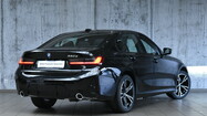 BMW Serii 3, 330