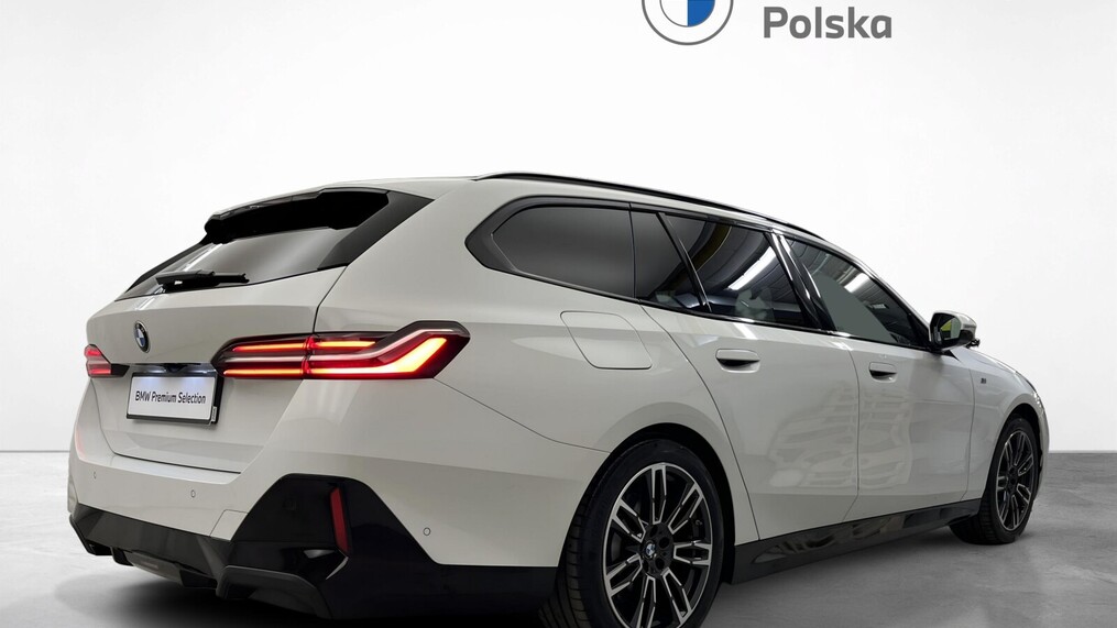 BMW Serii 5, 520