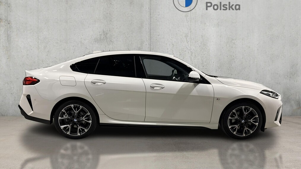 BMW Serii 2, 220