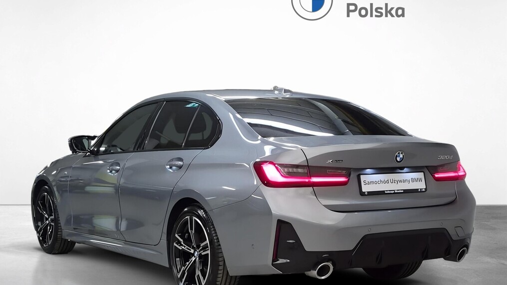BMW Serii 3, 320
