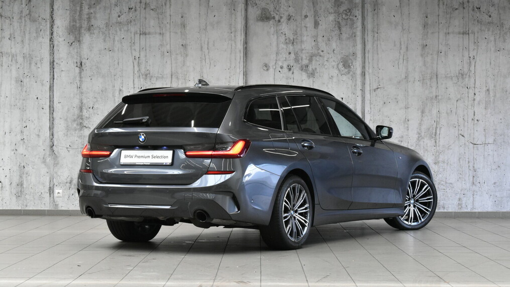 BMW Serii 3, 320