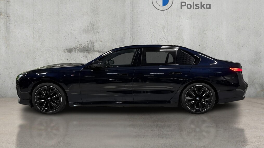 BMW Serii 7, i7