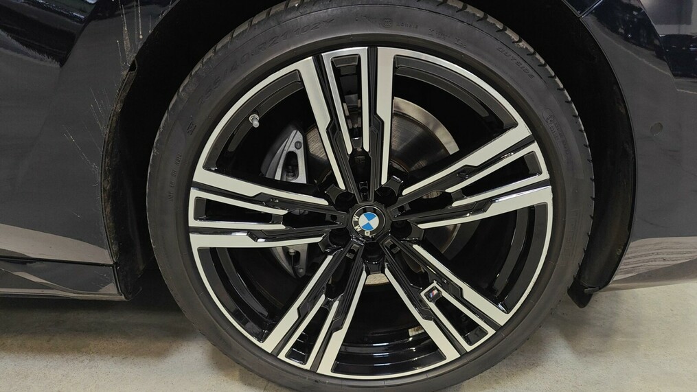 BMW Seria 7 740