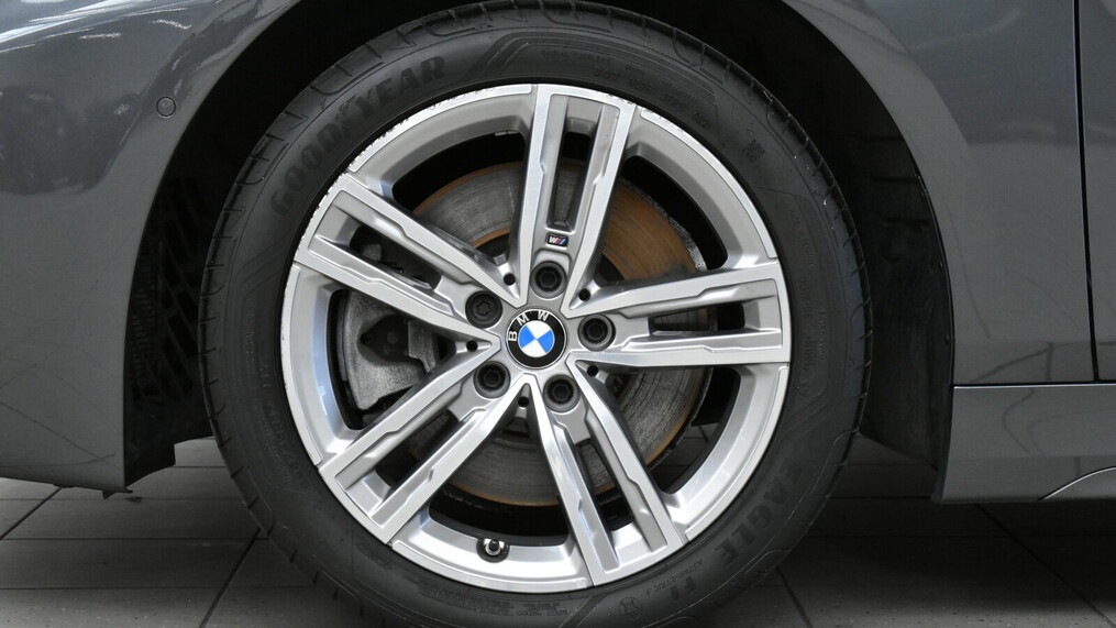 BMW Serii 1, 120