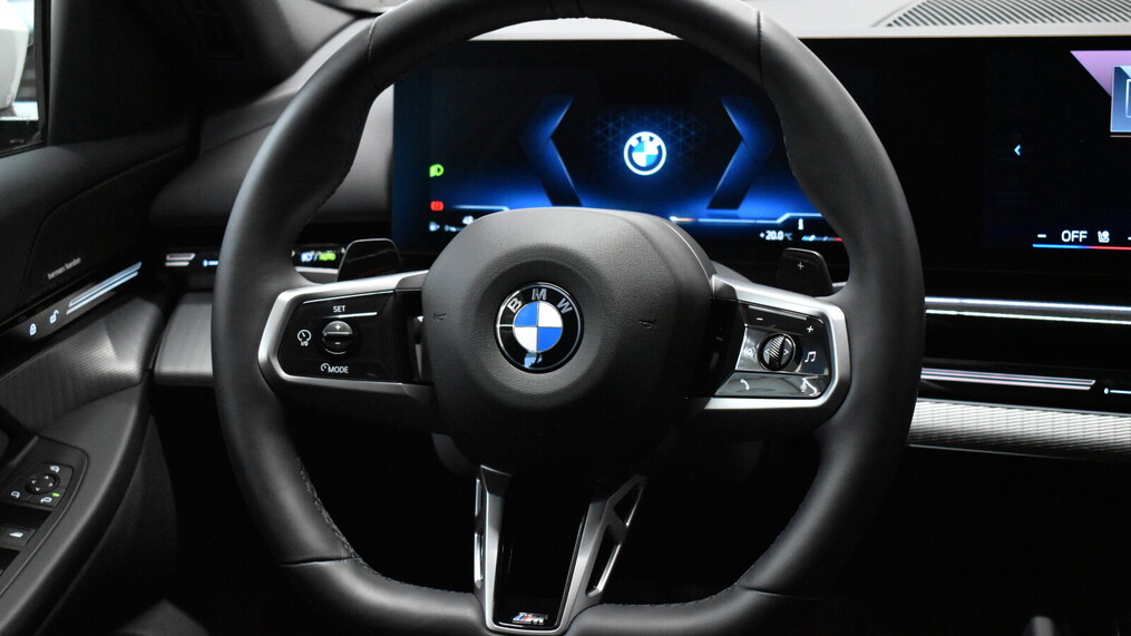 BMW Serii 5, 520