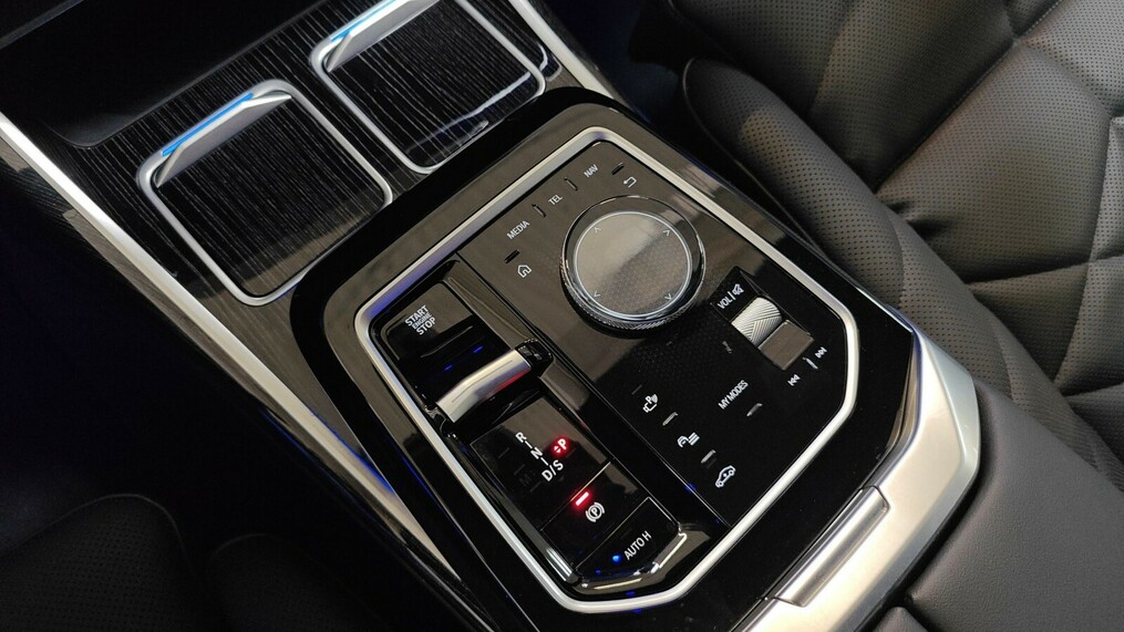 BMW Seria 7 740