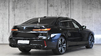 BMW Serii 7, 760