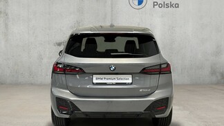 BMW Serii 2, 218