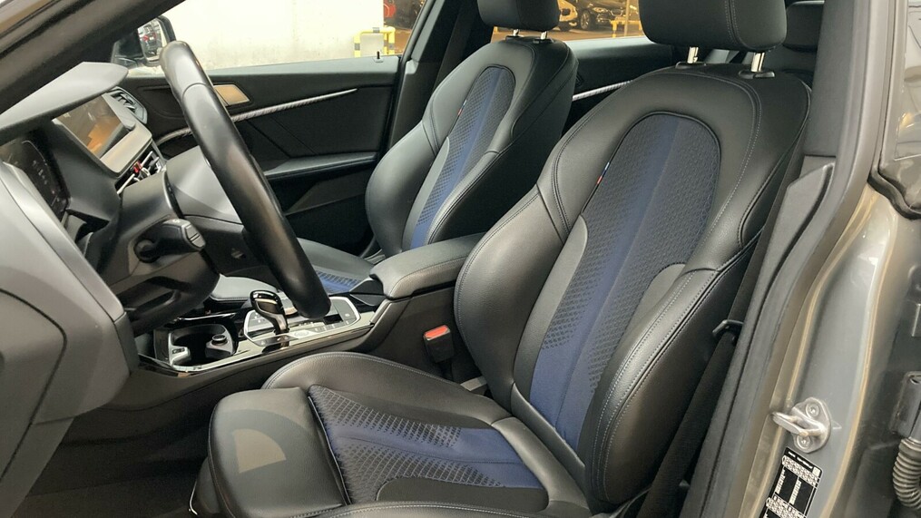 BMW Seria 2 218