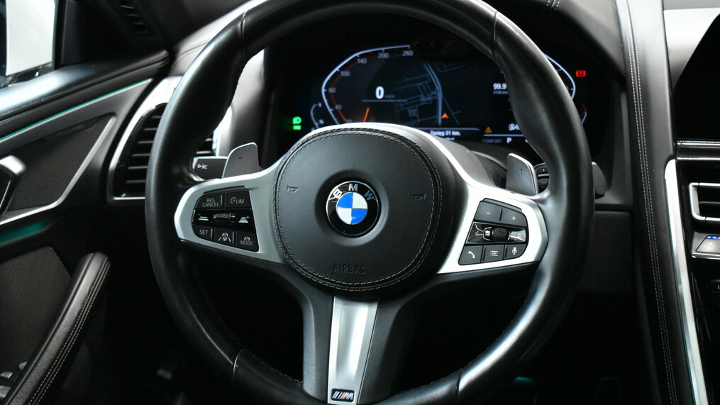 BMW Serii 8, 840