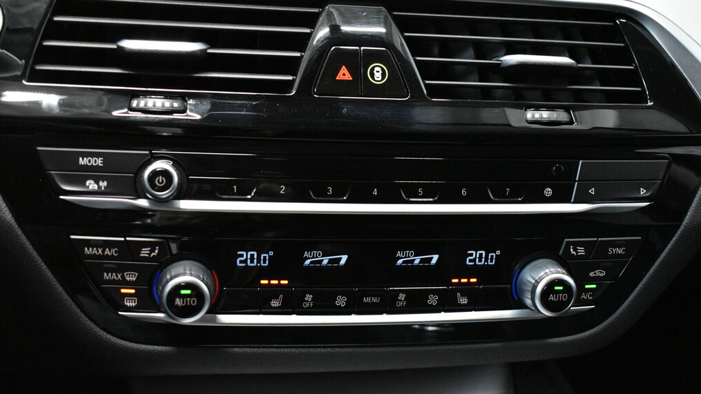 BMW Serii 5, 520