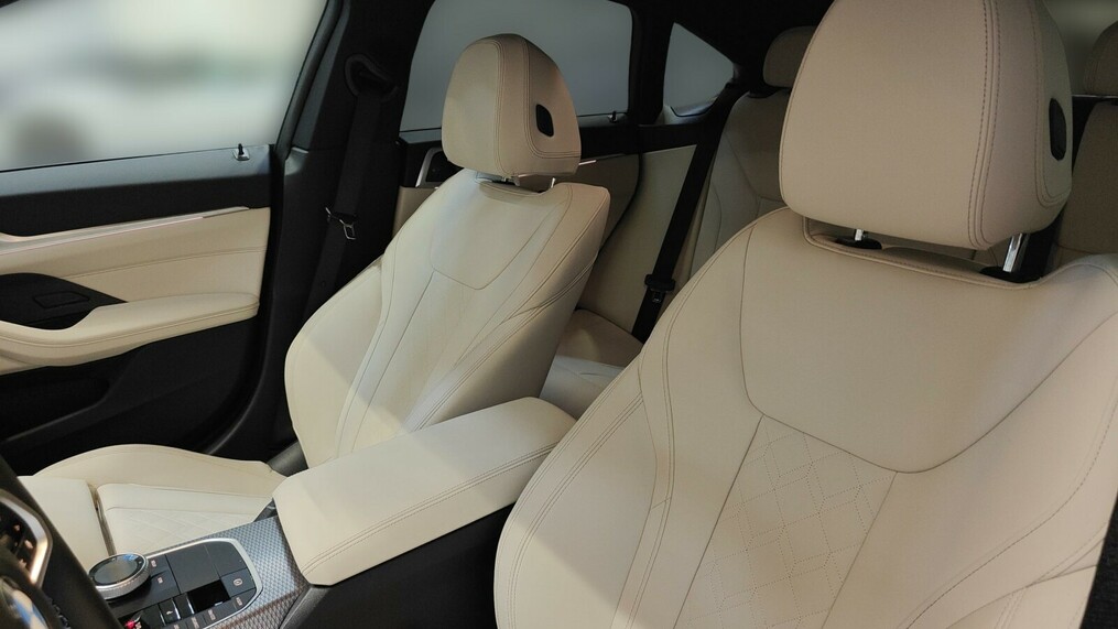 BMW Serii 4, 440