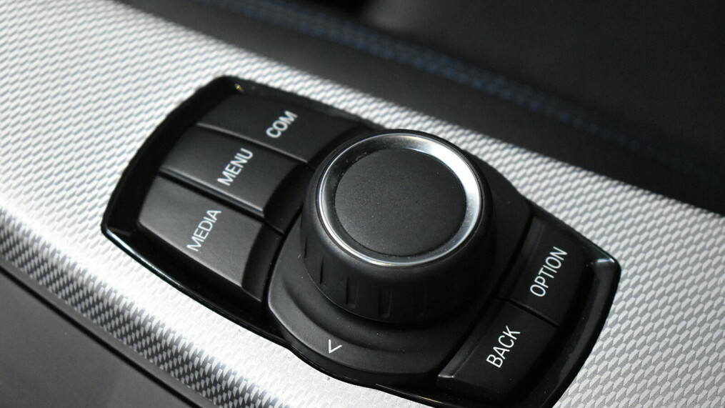 BMW Seria 3, 320