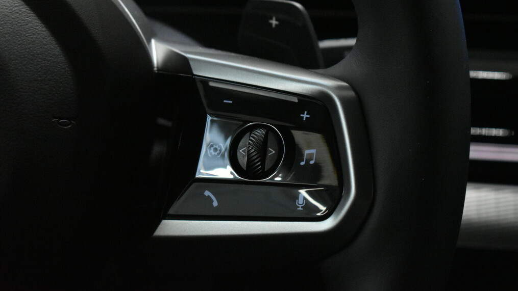 BMW Serii 5, 520