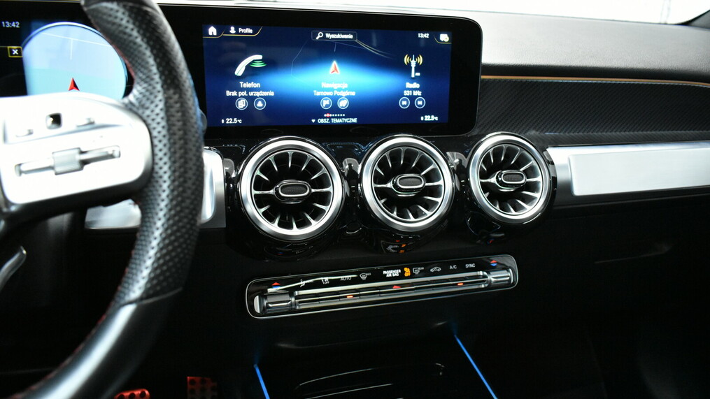 Mercedes-Benz GLB 200