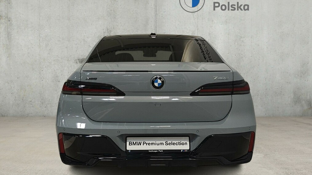 BMW Seria 7 740
