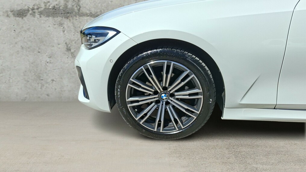 BMW Serii 3, 318