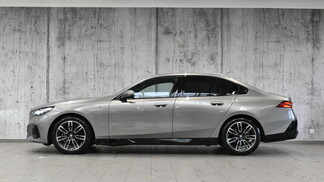 BMW Serii 5, 520
