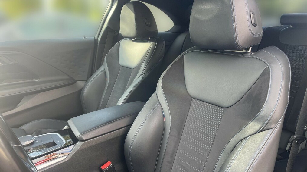 BMW Serii 2, 240