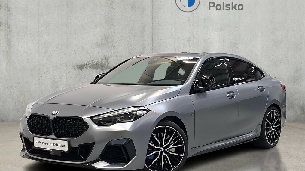 BMW Serii 2, 235
