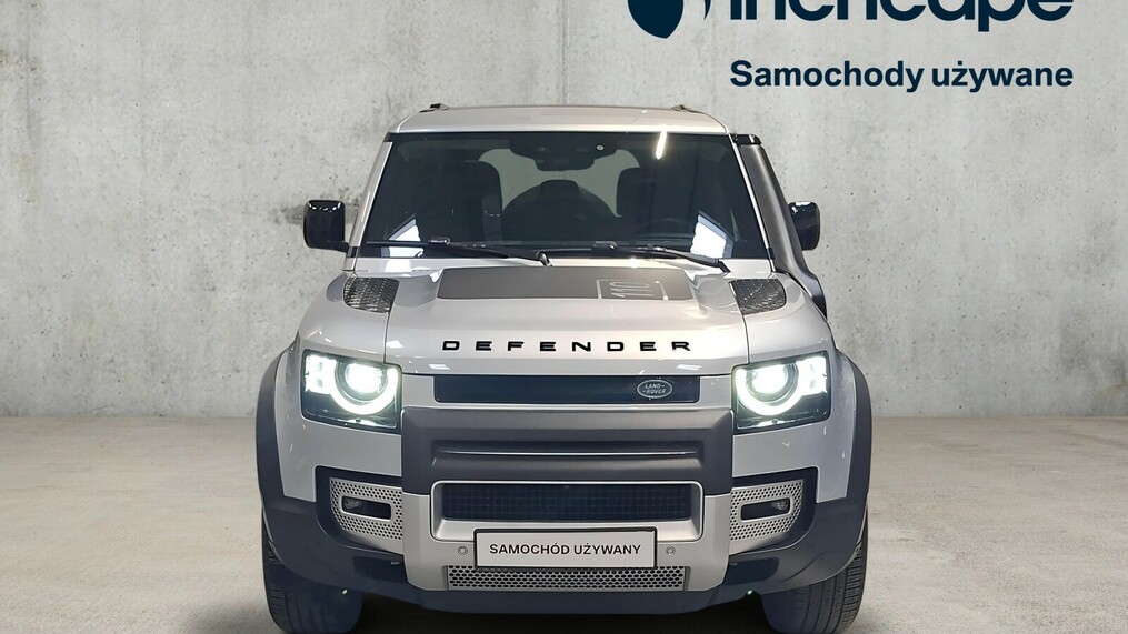 Land Rover Defender 110