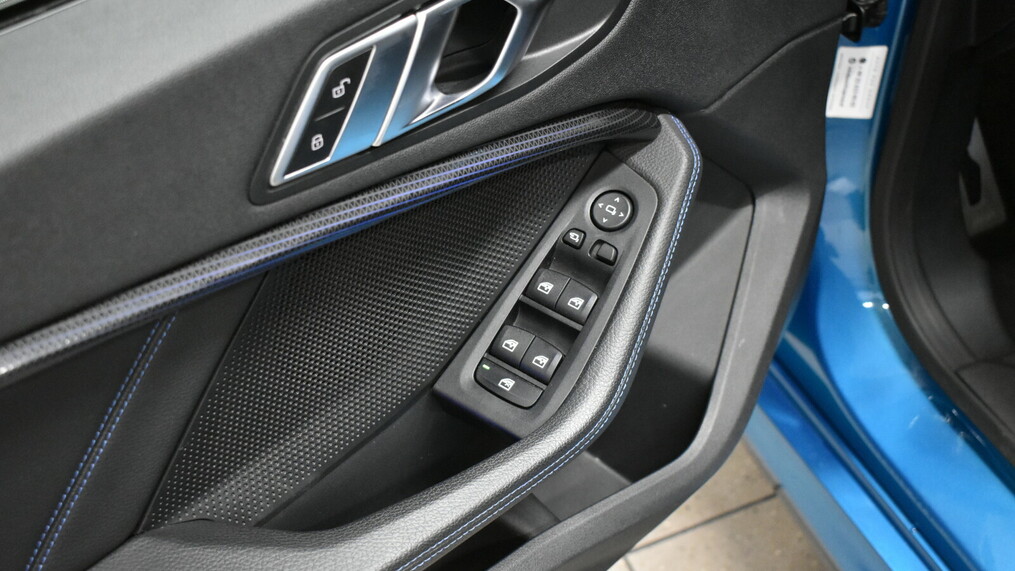 BMW Seria 2 218