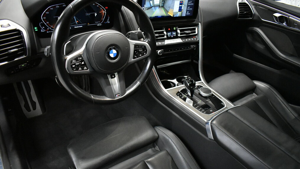 BMW Serii 8, 840