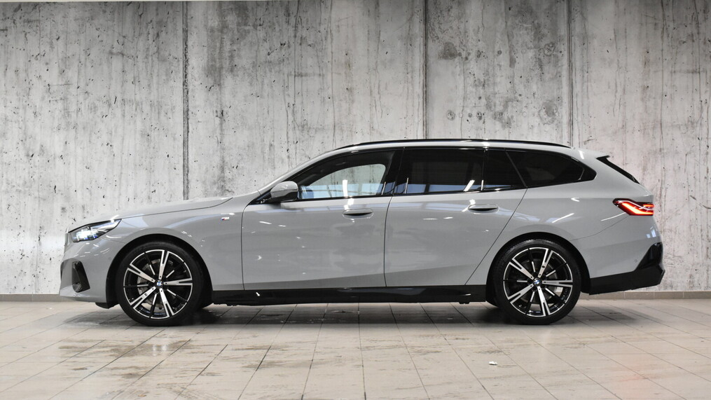 BMW Serii 5, 520