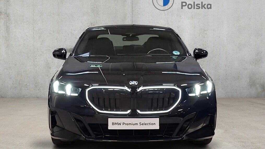 BMW Serii 5, 520