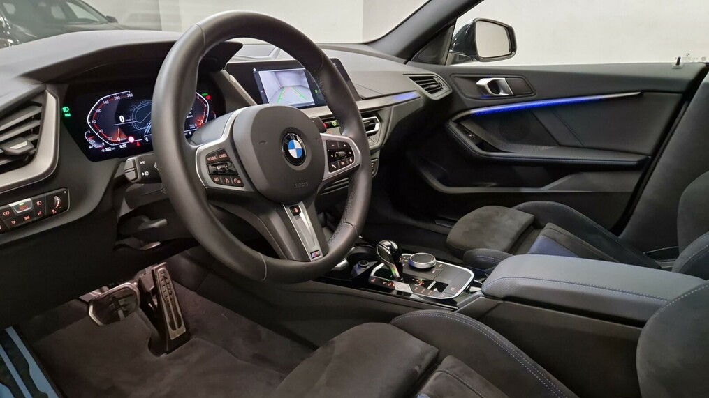 BMW Seria 2 218