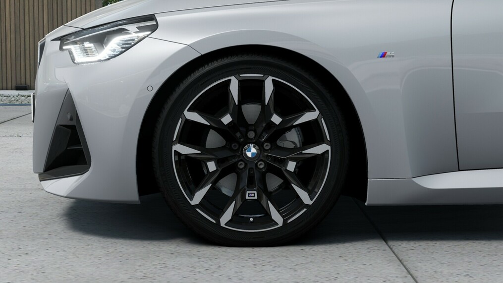 BMW Serii 2, 218