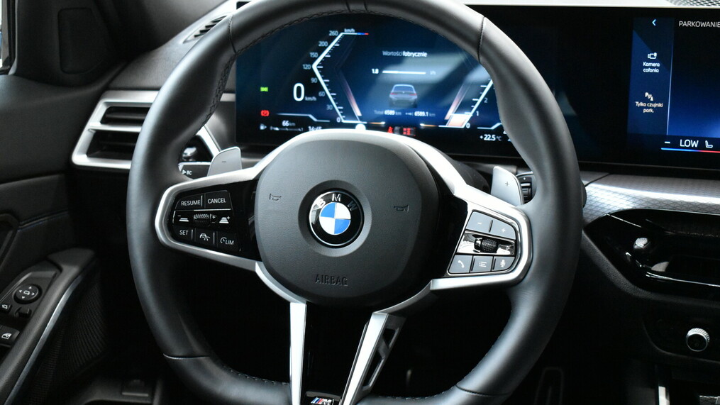 BMW Seria 3, 330