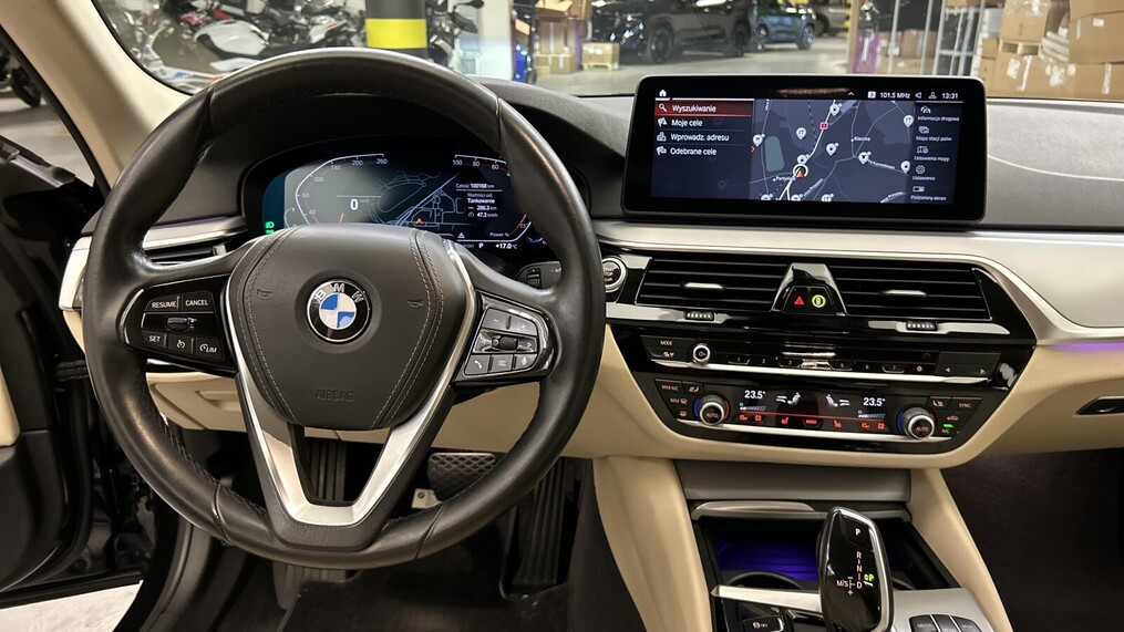 BMW Serii 5, 518