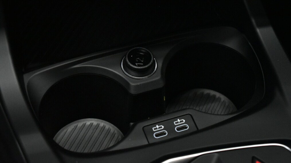 BMW Seria 2, 220