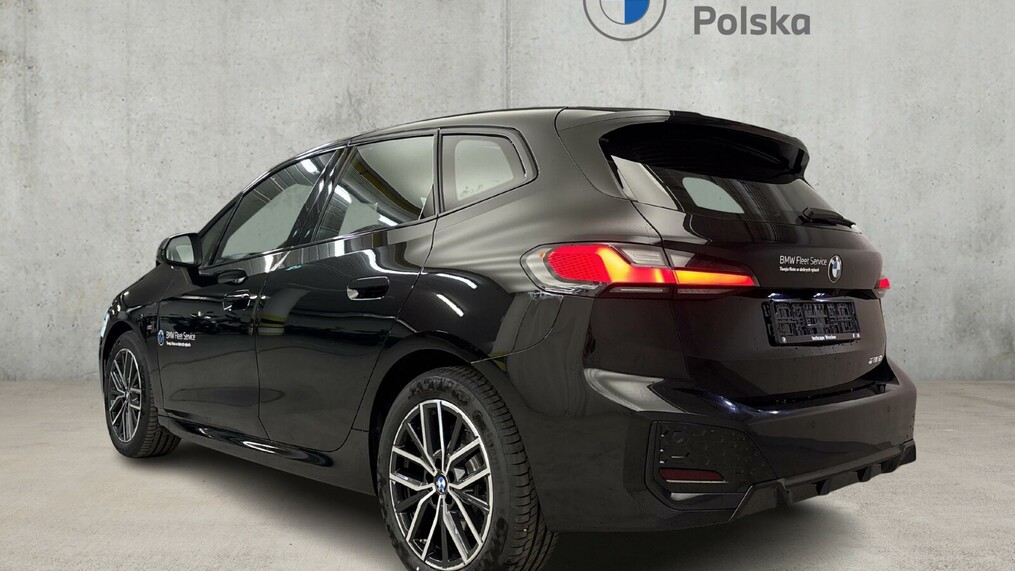 BMW Serii 2, 218