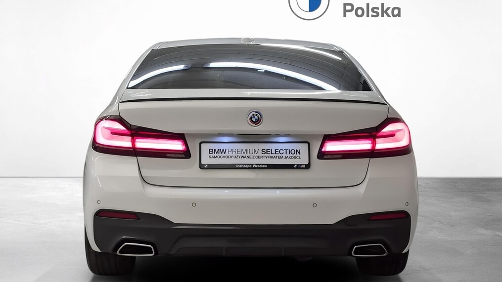 BMW Serii 5, 518