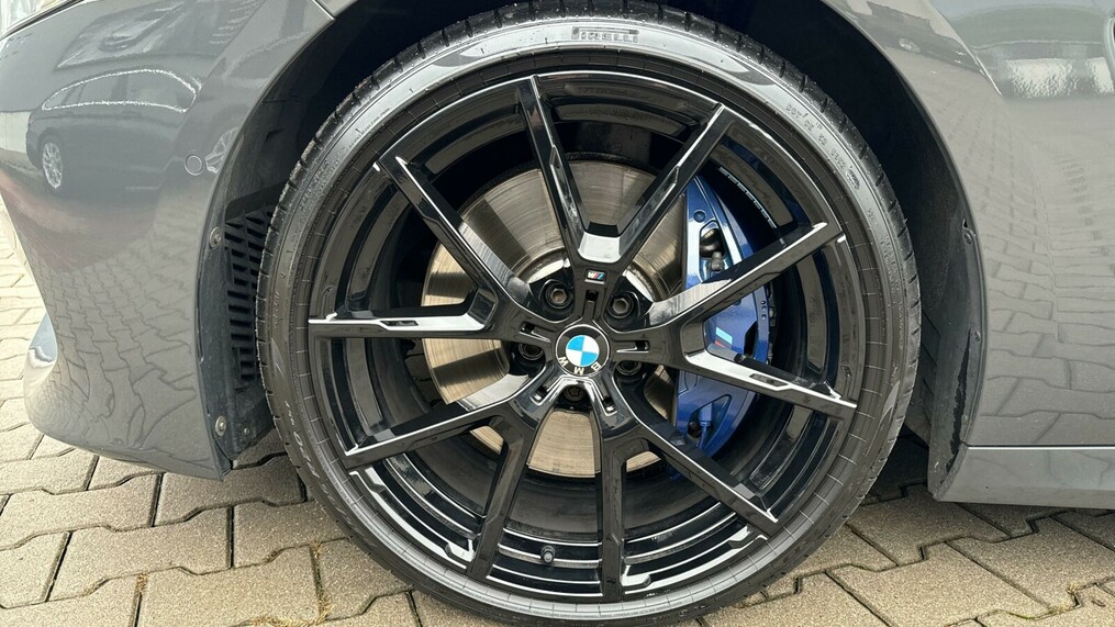 BMW Seria 8 840