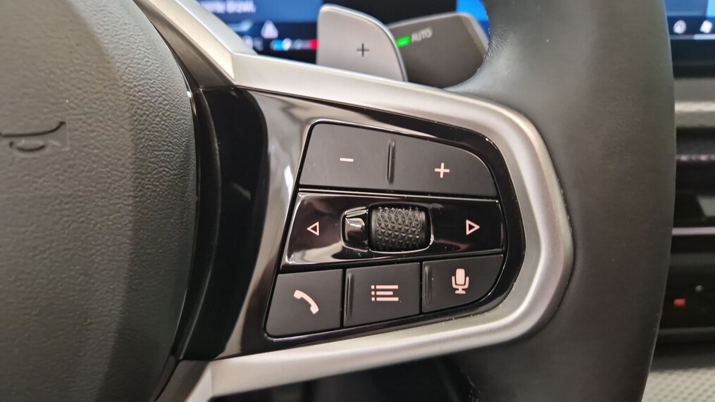 BMW Serii 3, 320
